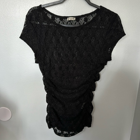 Intimately Free People Lace Top NWOT Size XS - Picture 4 of 7